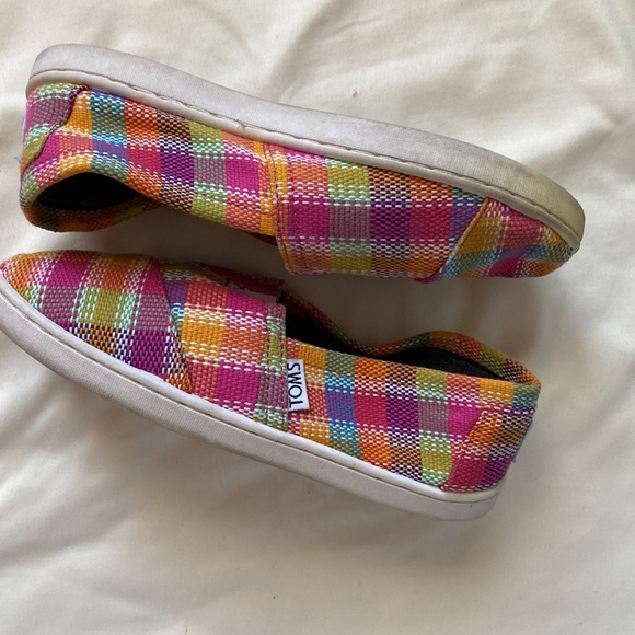 TOMS Colorful Pattern Size 1 Shoes - Picture 2 of 7